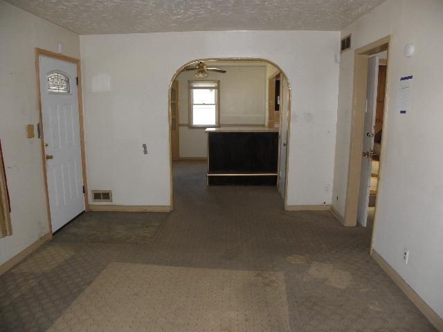 3821 E 58th St, Kansas City, MO 64130