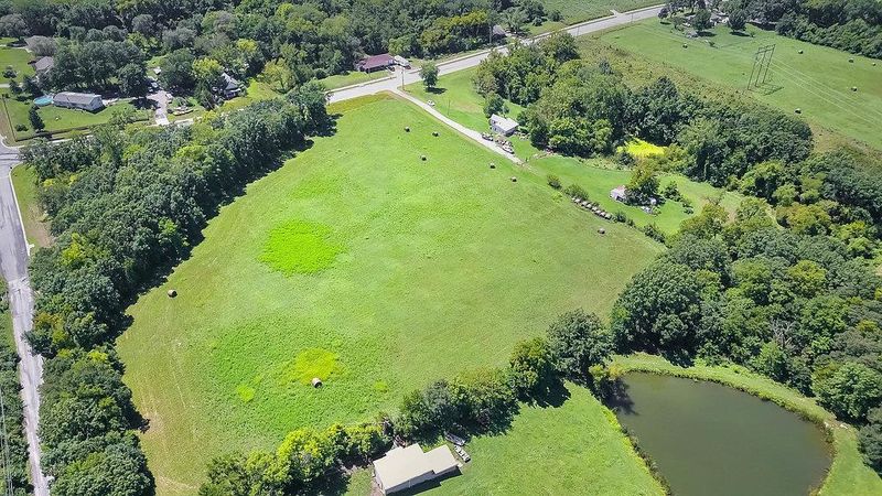 9840 Kansas Ave, Edwardsville, KS 66111