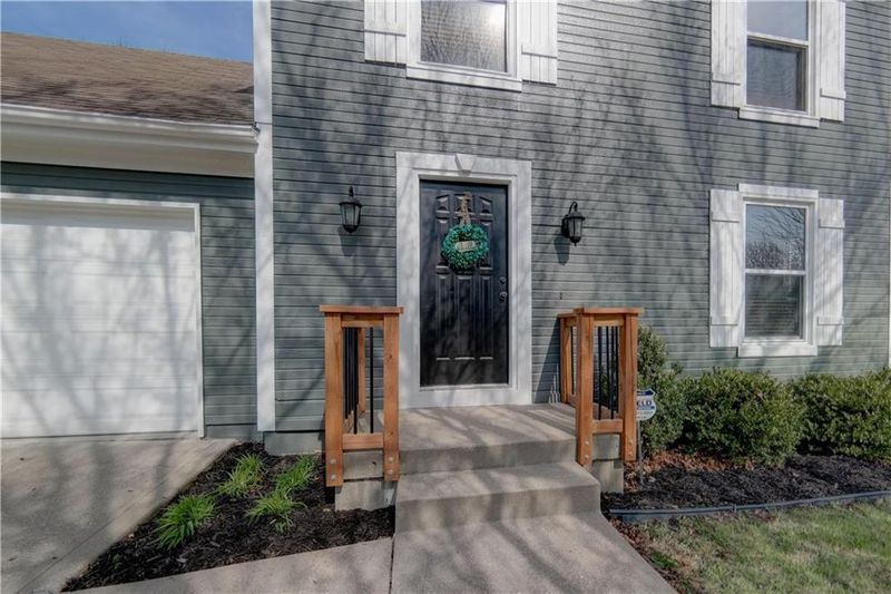 5516 N Mayview Ave, Kansas City, MO 64151