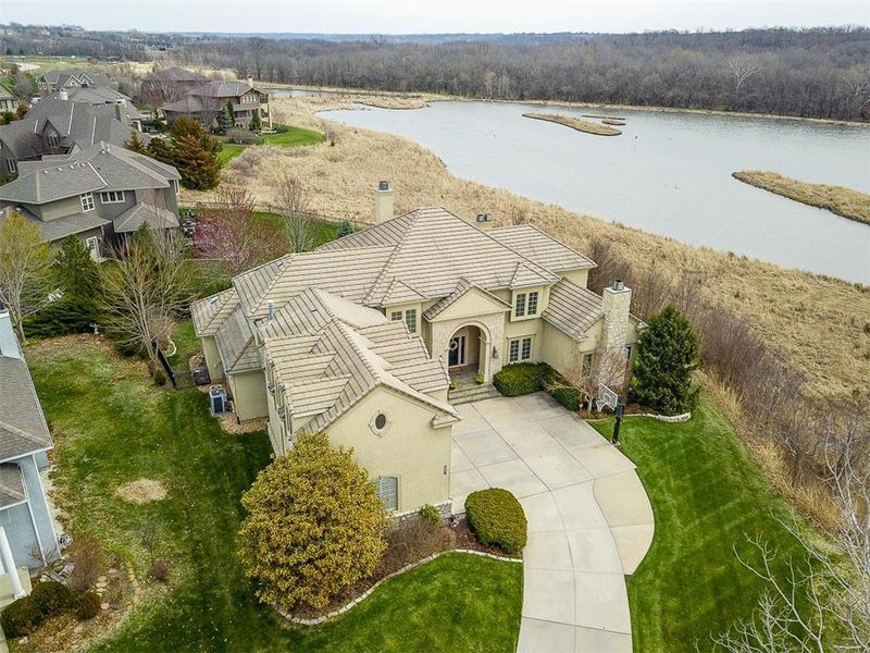 5112 W 165th St, Overland Park, KS 66085