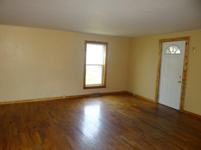 1004 S Main St, Harrisonville, MO 64701