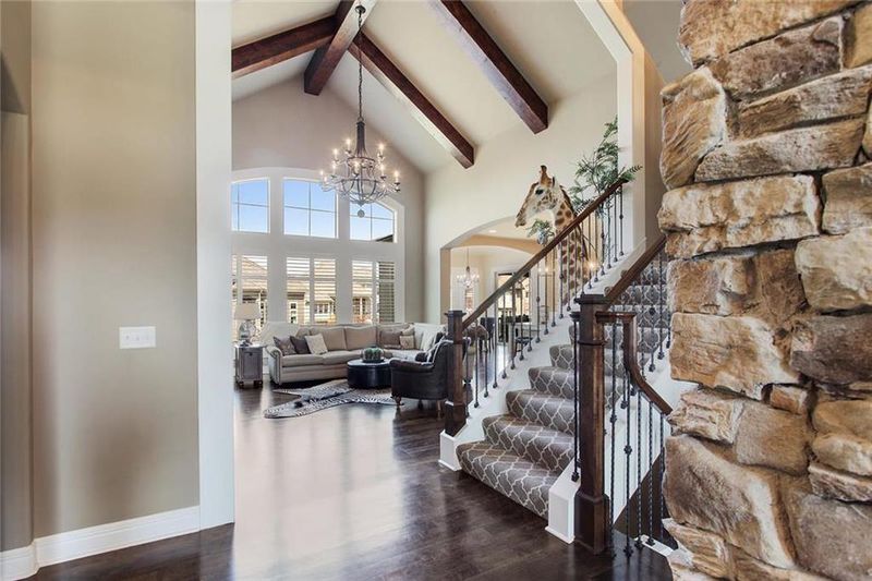 11600 W 164th Pl, Overland Park, KS 66062