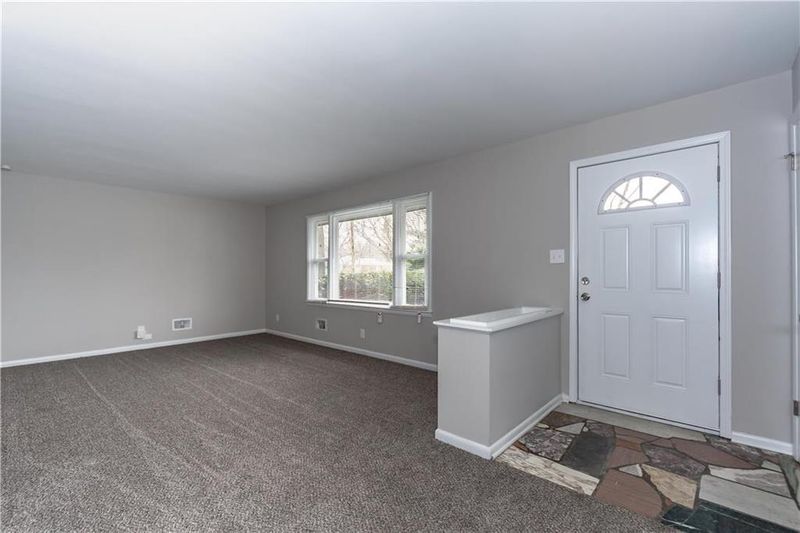 1101 E Gudgell St, Independence, MO 64055