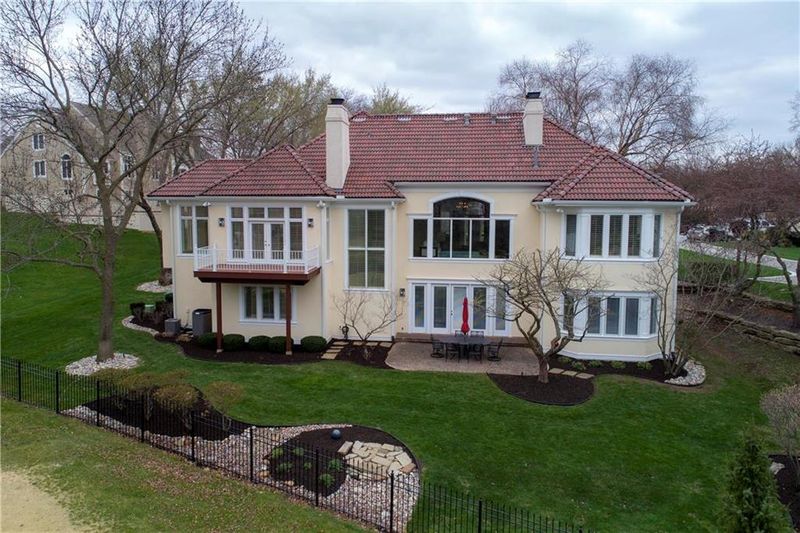 12907 Beverly St, Overland Park, KS 66209