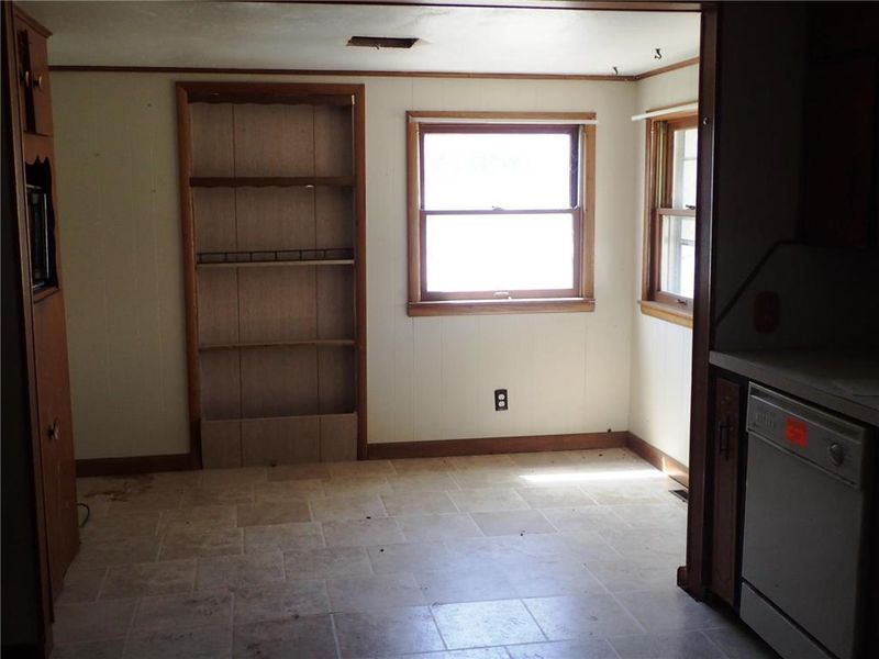 816 N Walnut St, Iola, KS 66749