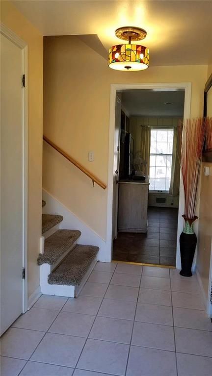 10601 W 98 St, Overland Park, KS 66214