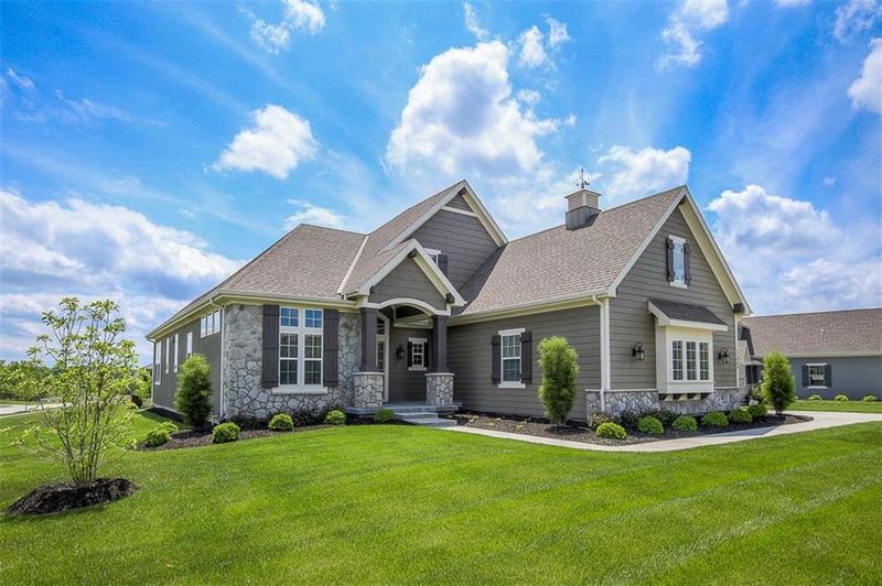 11403 W 166th Ter, Overland Park, KS 66062