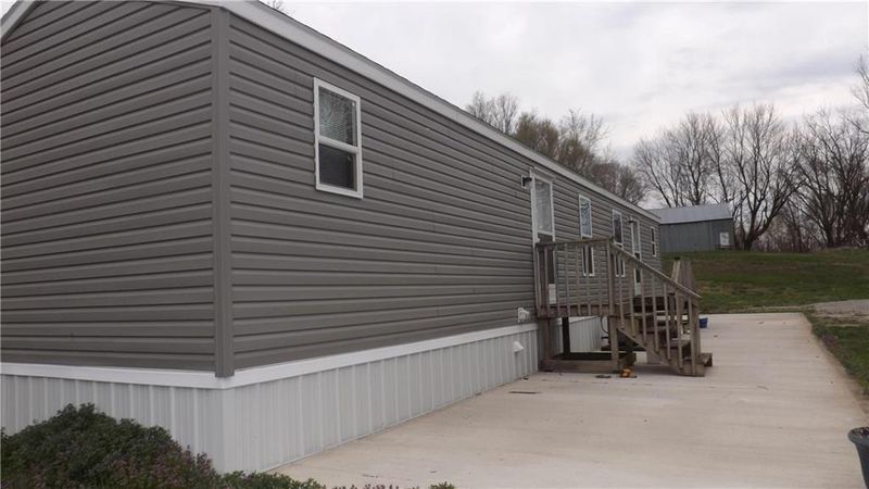 303 Walnut St, De Kalb, MO 64440