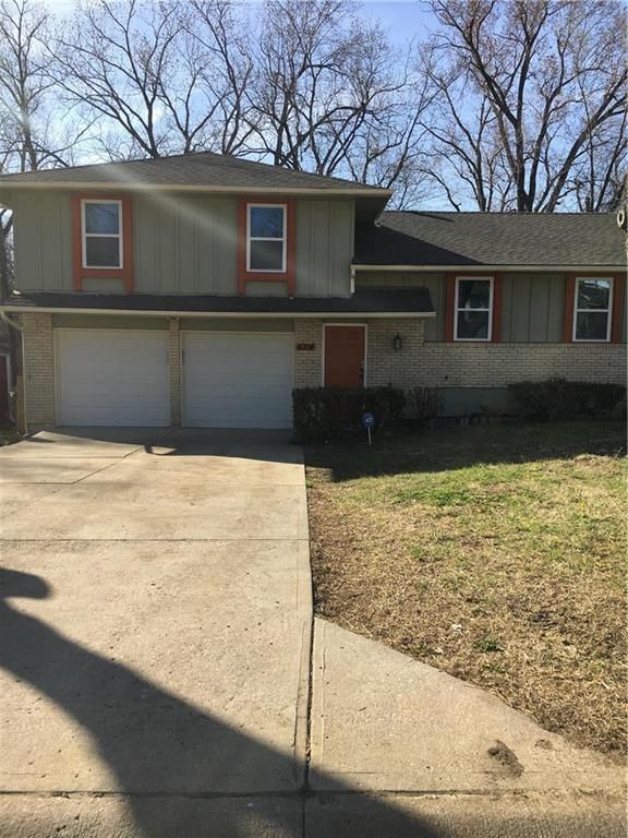 4314 E 52 St, Kansas City, MO 64130