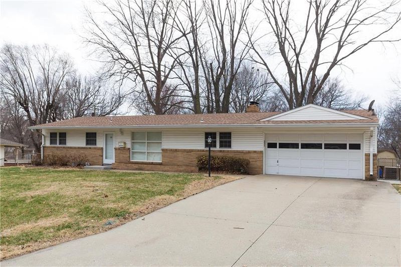 4500 Ridgeway Ave, Kansas City, MO 64133