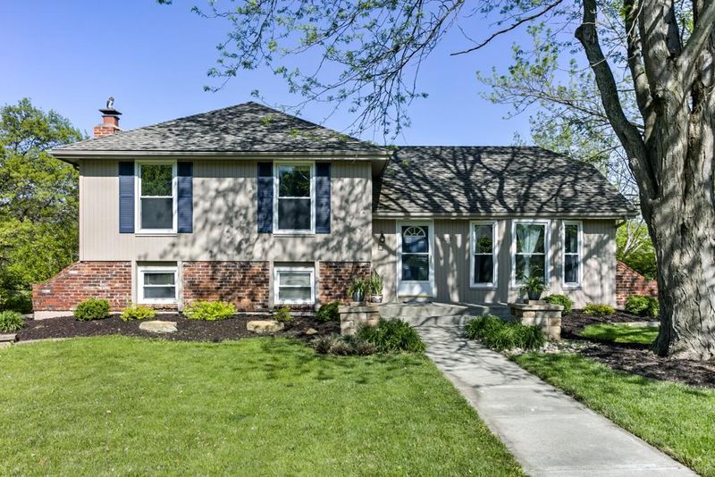 7637 N Congress Ave, Kansas City, MO 64152