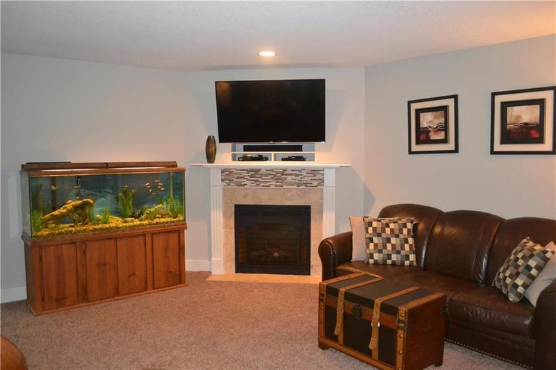 21143 Millridge St, Spring Hill, KS 66083