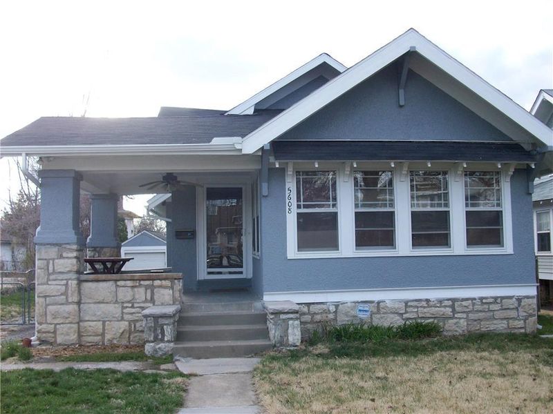 5608 Harrison St, Kansas City, MO 64110