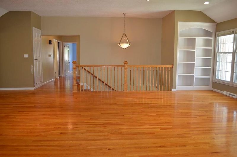 506 NW Cherokee Dr, Riverside, MO 64150