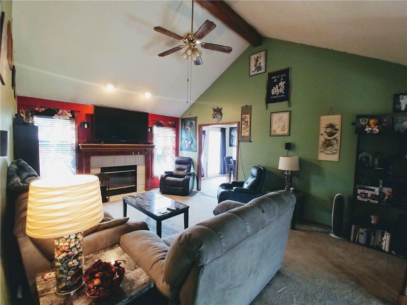 10302 N Tracy Ave, Kansas City, MO 64155