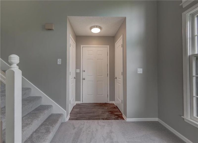 10616 W 116th Ter, Overland Park, KS 66210