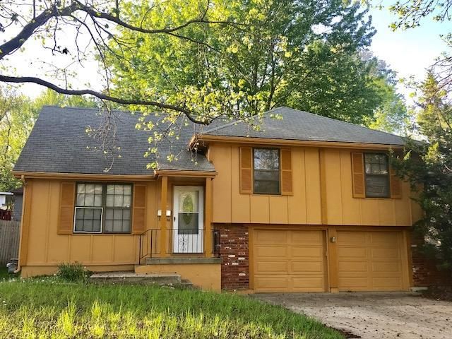 9108 E 90th Ter, Kansas City, MO 64138