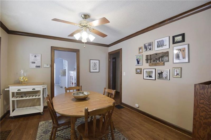 7327 Walnut St, Kansas City, MO 64114