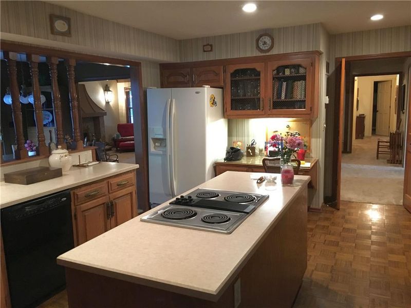 10161 Mackey St, Overland Park, KS 66212