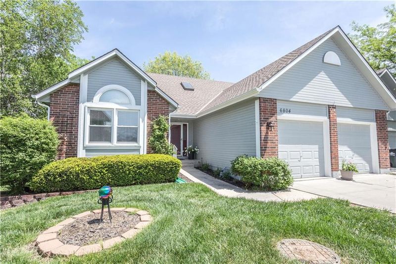 6804 W 156th Ter, Overland Park, KS 66223