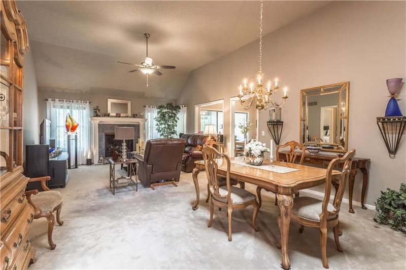 6804 W 156th Ter, Overland Park, KS 66223