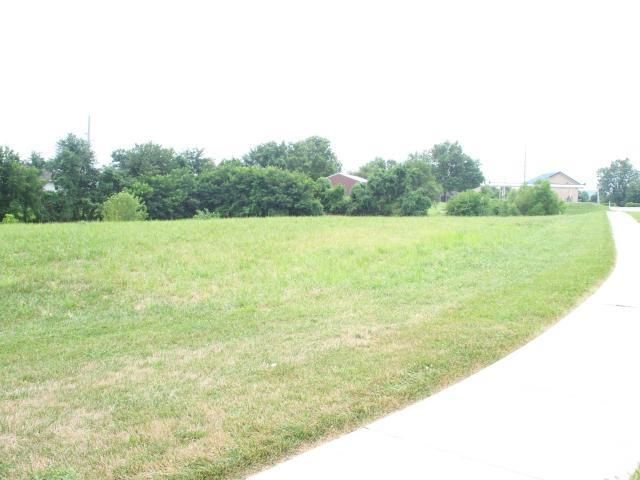 2207 S Riverside, St Joseph, MO 64507