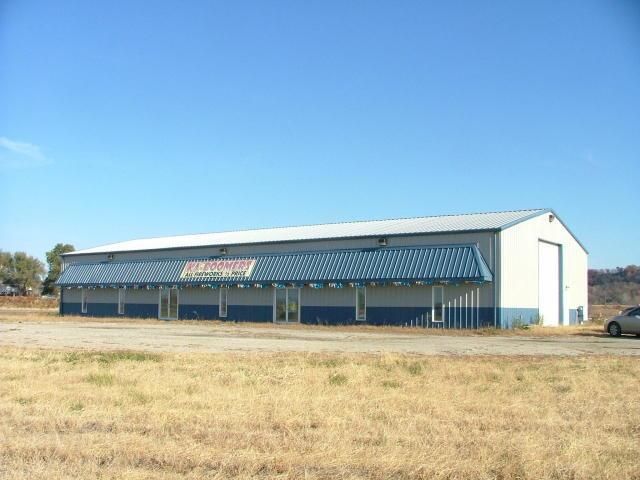 2295 S 59 Hwy, St Joseph, MO 64504