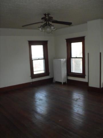 2214-2 Union St, St Joseph, MO 64506