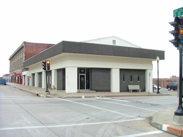 200 S 8, St Joseph, MO 64501
