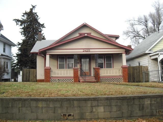 2425 Doniphan Ave, St Joseph, MO 64507