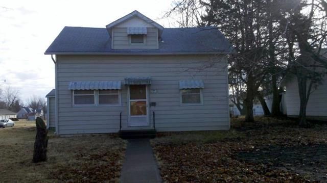 109 N 8 St, Savannah, MO 64485