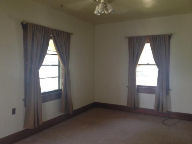 3813 Terrace Ave, St Joseph, MO 64504