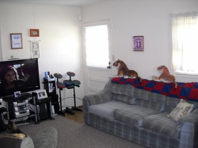 1911 S 22nd St, St Joseph, MO 64507