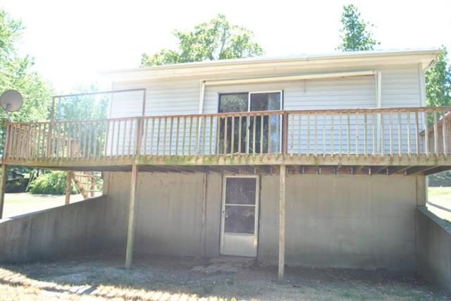 602 Spring St, Mound City, MO 64470