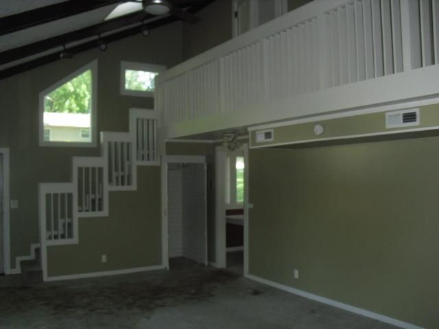 2126 N 32 St, St Joseph, MO 64506