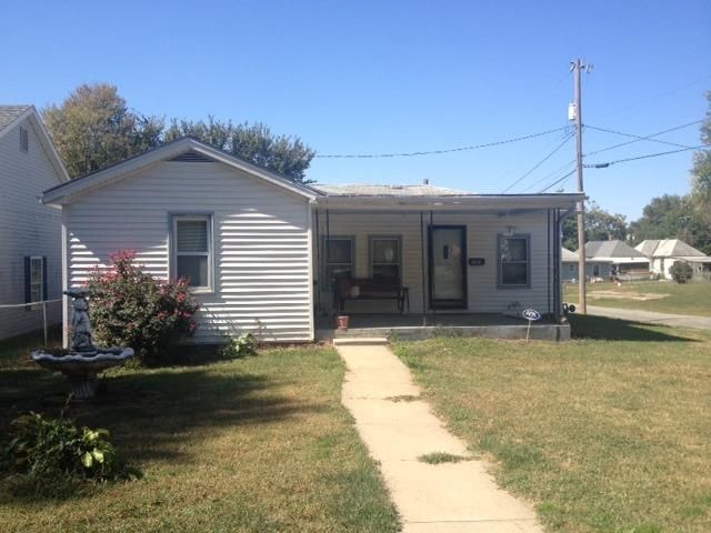 1522 N 15 St, St Joseph, MO 64505