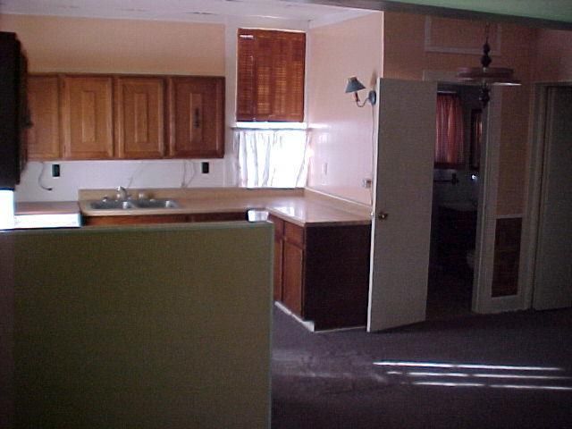 1118 S 19 St, St Joseph, MO 64507