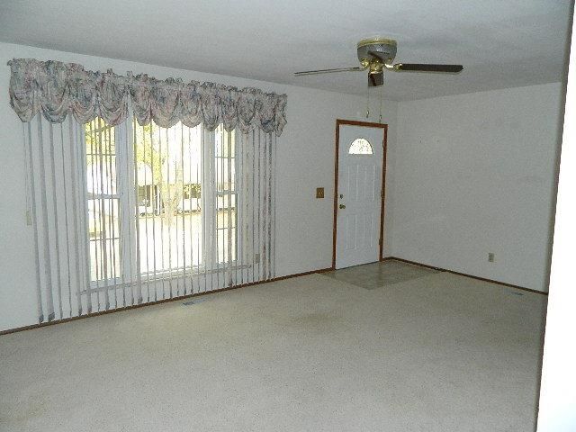 2508 College, St Joseph, MO 64503