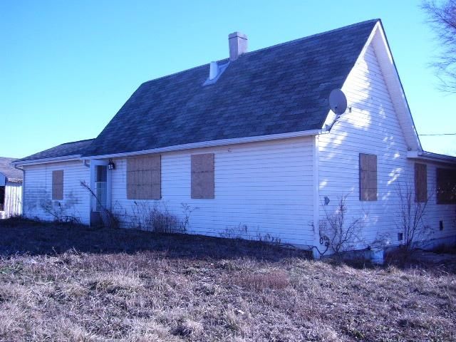 12248 St Rt P, Clarksdale, MO 64430