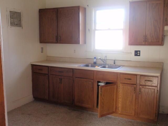 631 Leidy, Cosby, MO 64436