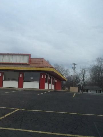 815 S Belt, St Joseph, MO 64507