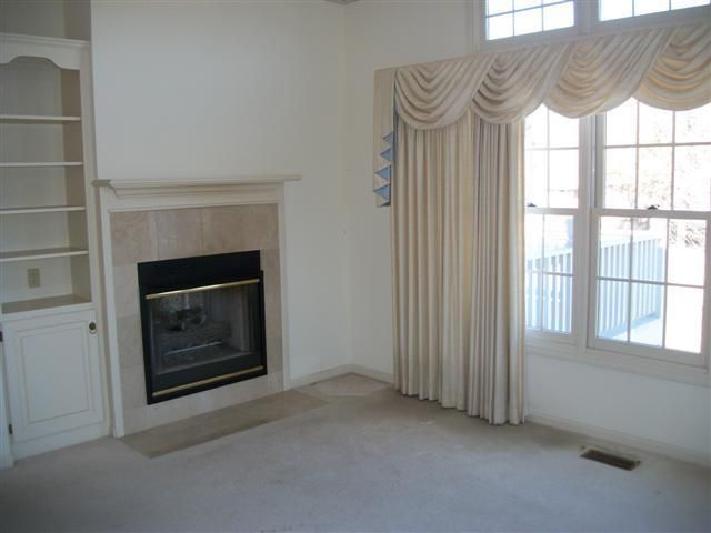 5119 Mulberry Ter, St Joseph, MO 64506