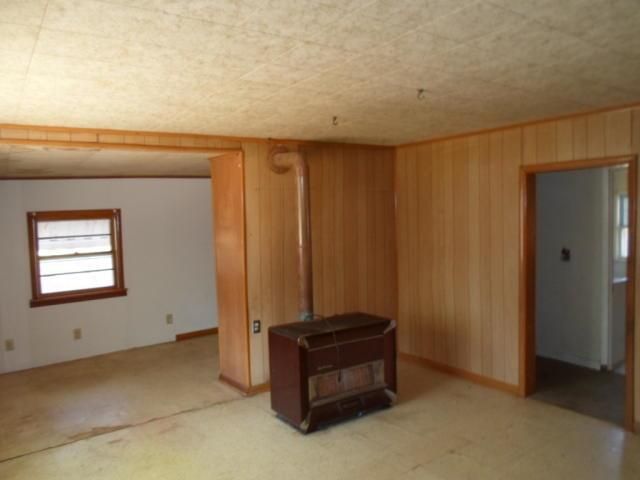 304 E Elm, Oregon, MO 64473
