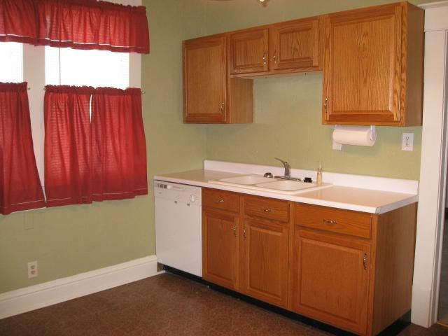 2809 Seneca, St Joseph, MO 64507