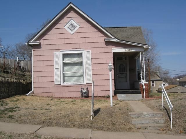 2809 Seneca, St Joseph, MO 64507