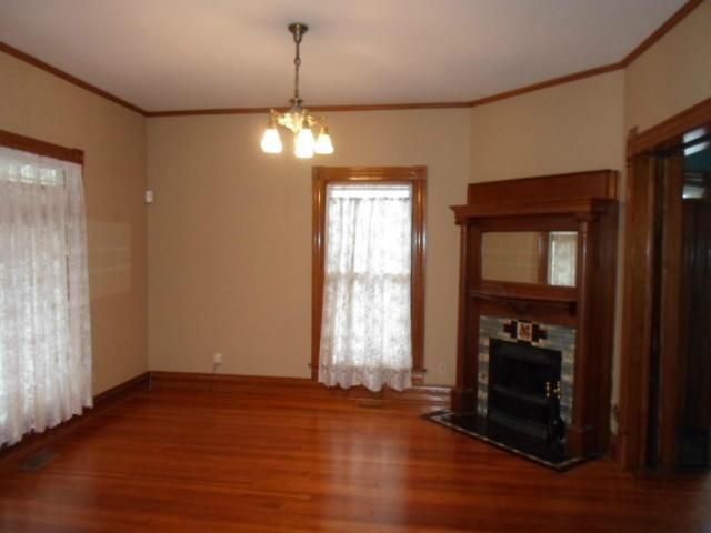108 S 19 St, St Joseph, MO 64501