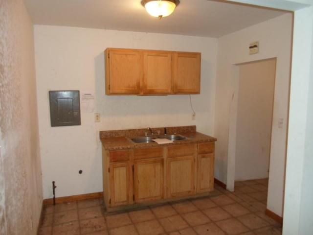 1921 Holman, St Joseph, MO 64501