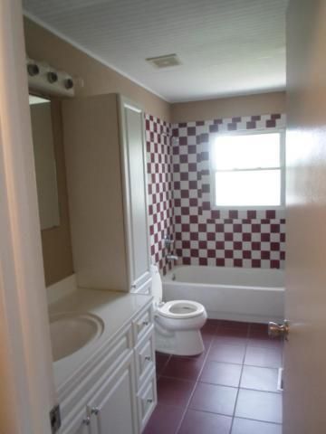 2313 Briarcliff Ave, St Joseph, MO 64503