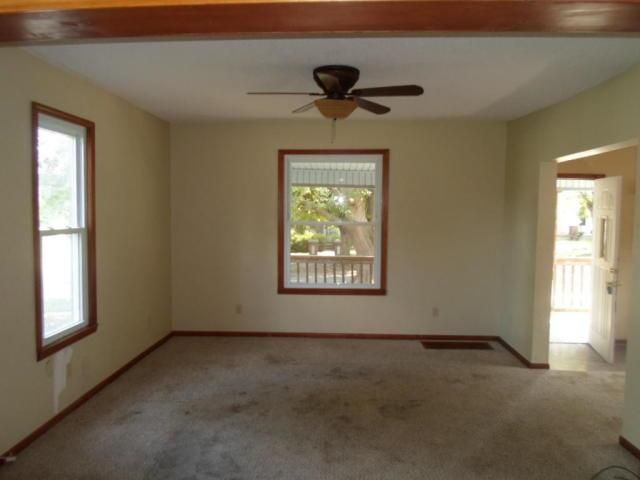 1023 Randolph St, St Joseph, MO 64505