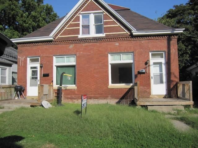 811 - S 17 St, St Joseph, MO 64501